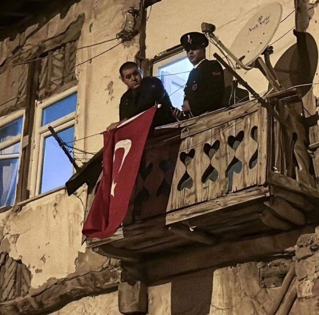 Militer Enstitü tweet media