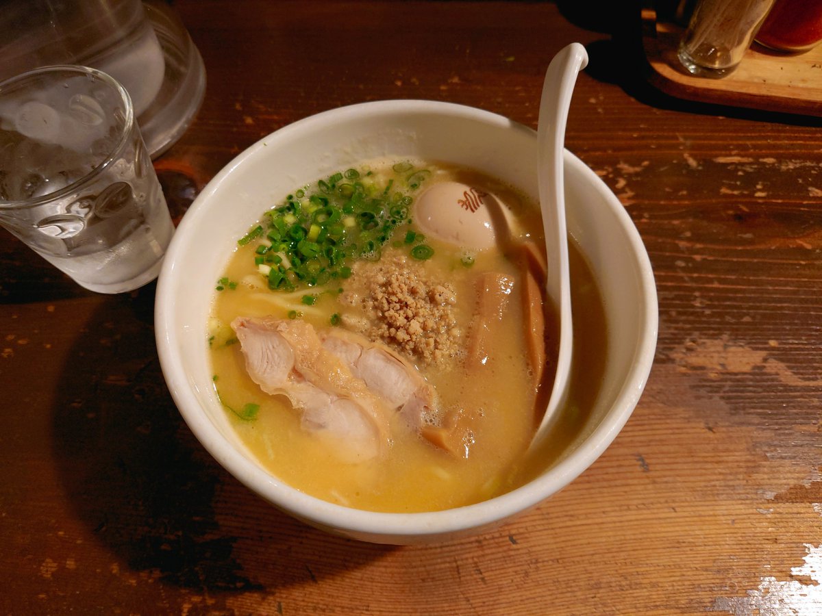 えーすけ tweet media