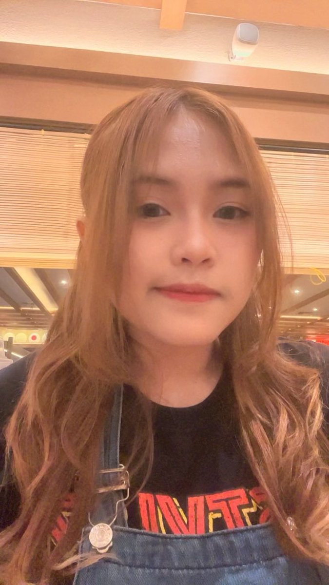 Sisca🐥 #UntukKita #٢١٣١ tweet media