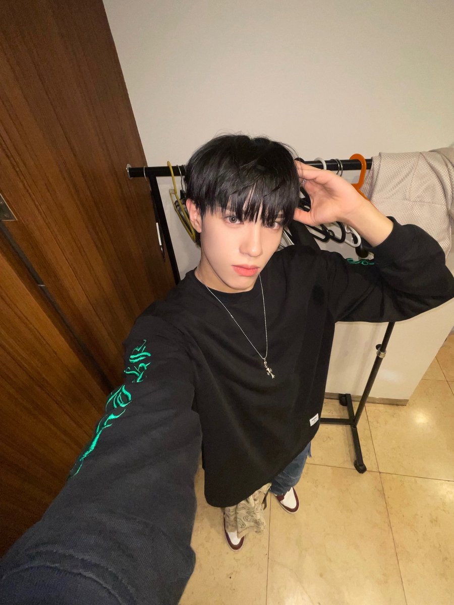 우리 ໒꒱ tweet media