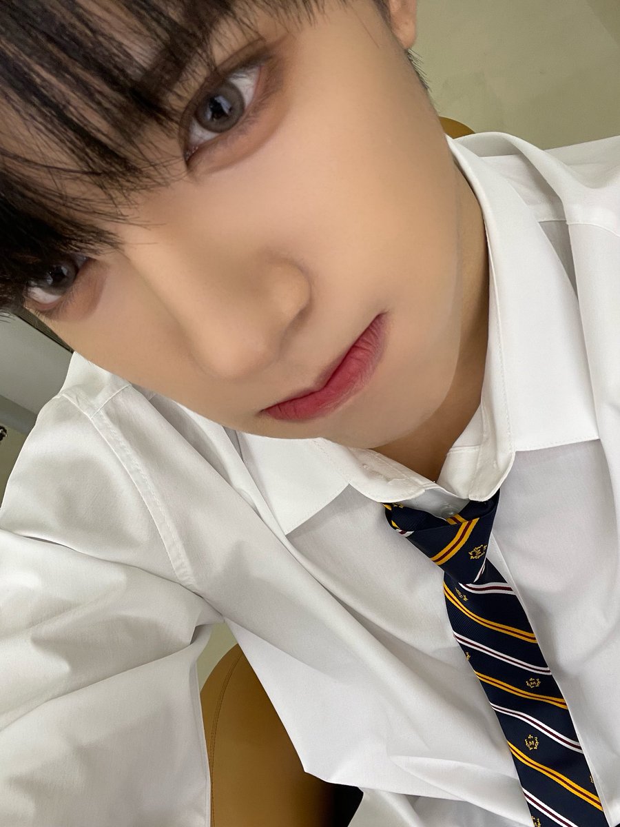 우리 ໒꒱ tweet media