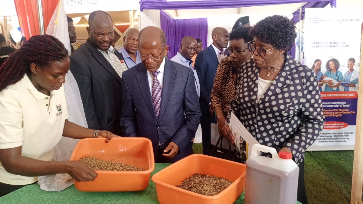 MIU_Uganda's tweet image. We were delighted to have Minister of state for higher education institutions Hon. J.C Muyingo who inspected and appreciated the work and innovation done by @MIU_Uganda students in order to transform the society using locally available raw materials.
#nche16
#innovations #miu