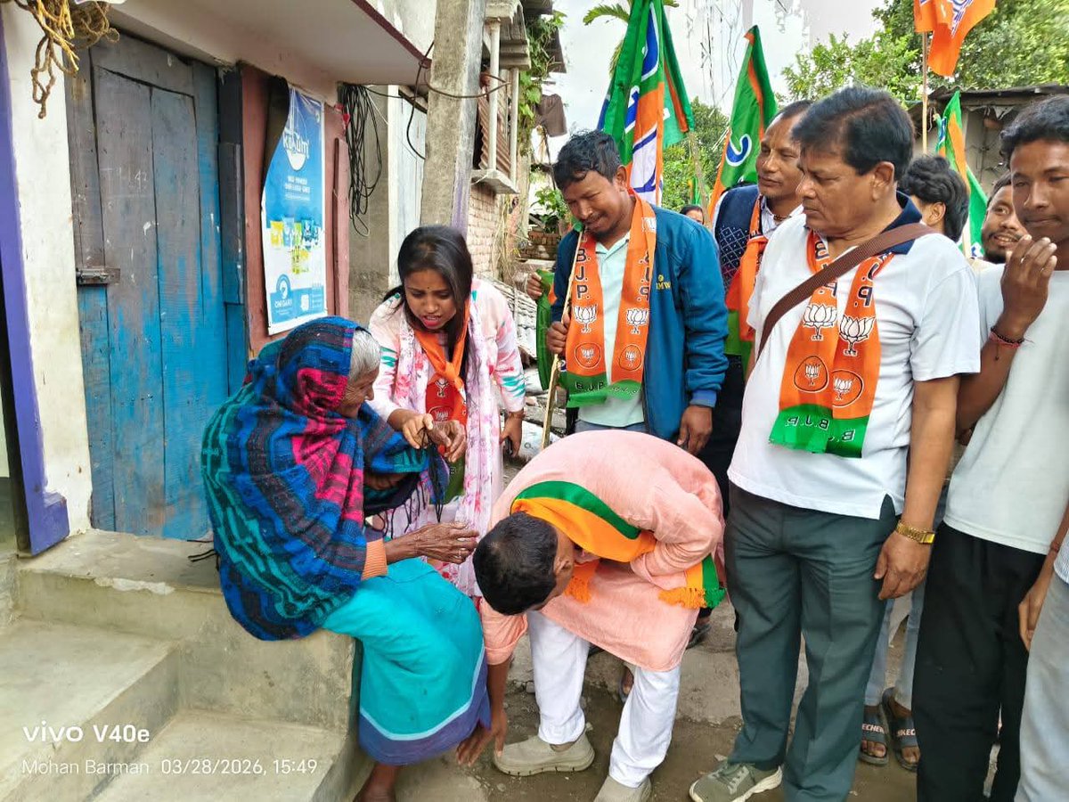 anandbarman286's tweet photo. পাথরঘাটা অঞ্চলে নিমাই খালবস্তিতে জনসম্পর্ক।🙏
#VoteForBJP https://t.co/eQgw30rGWr