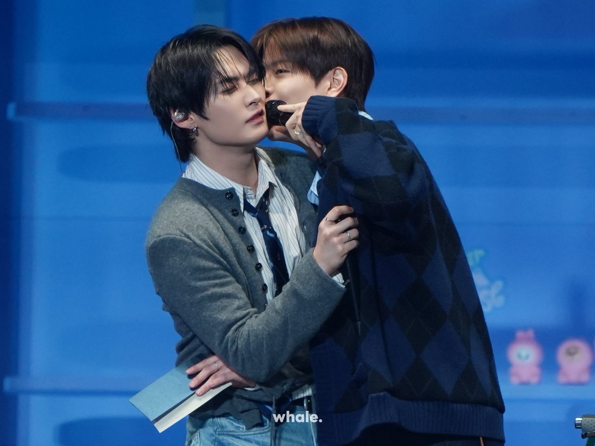 𝙬𝙝𝙖𝙡𝙚. tweet media