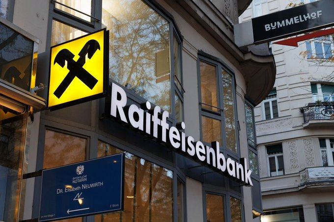 AdamRussellW3's tweet photo. Raiffeisen Bank is buying BBVA’s Romanian Garanti unit for €591 million ($680 million) as it refocuses operations in central and eastern Europe to move past difficulties at its Russian unit https://t.co/v8GZGIoYZQ