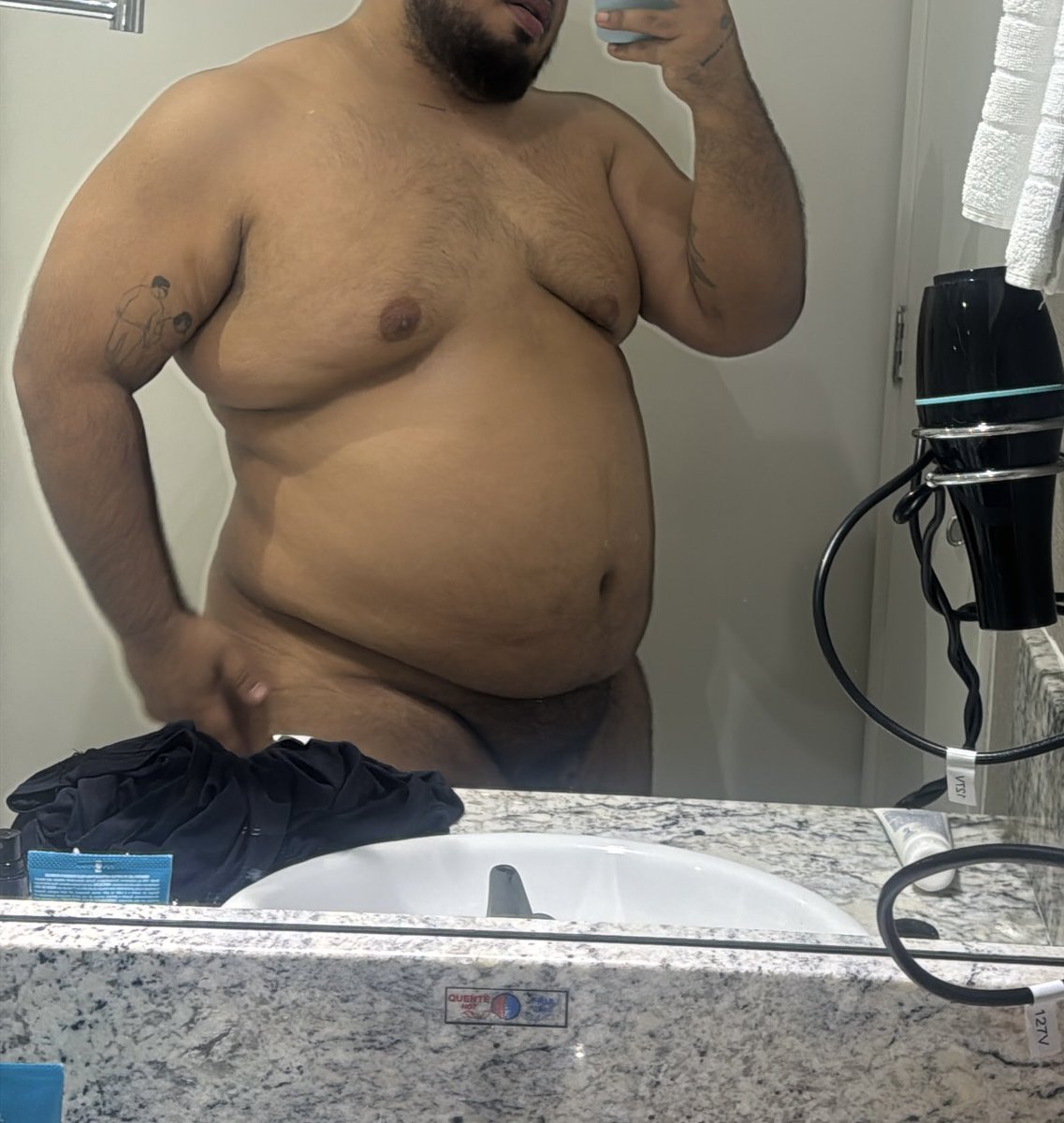 chubbycurios tweet media