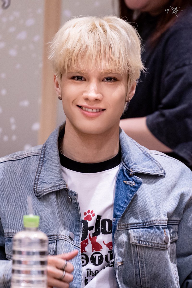 ๋ณ-๐๐๐๐๐- tweet media