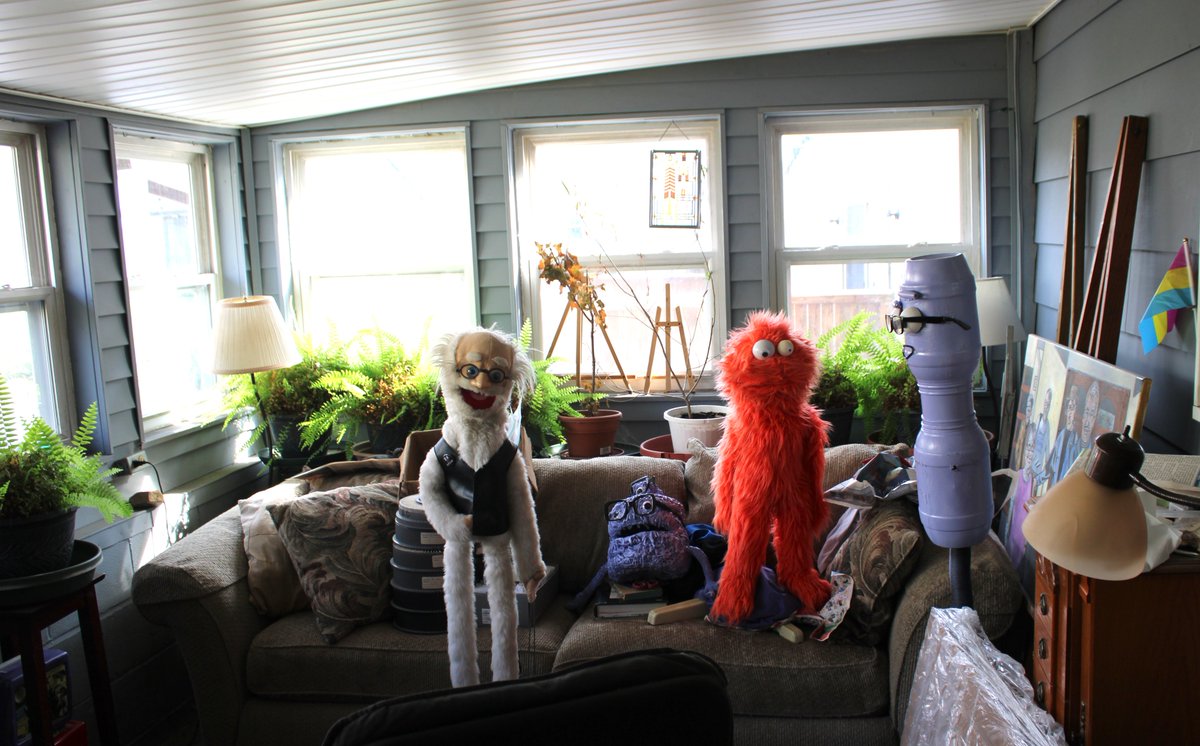 HermitsDaily's tweet image. Zack  is currently upgrading all his puppets in the art studio at the rear of  our house, while I sort and digitize my slide collection.   #art #artwork #artstudio #studio #studios #artstudios #puppet #puppets #ferns #bostonfern #bostonferns #den #windows #light #bright #sunlight