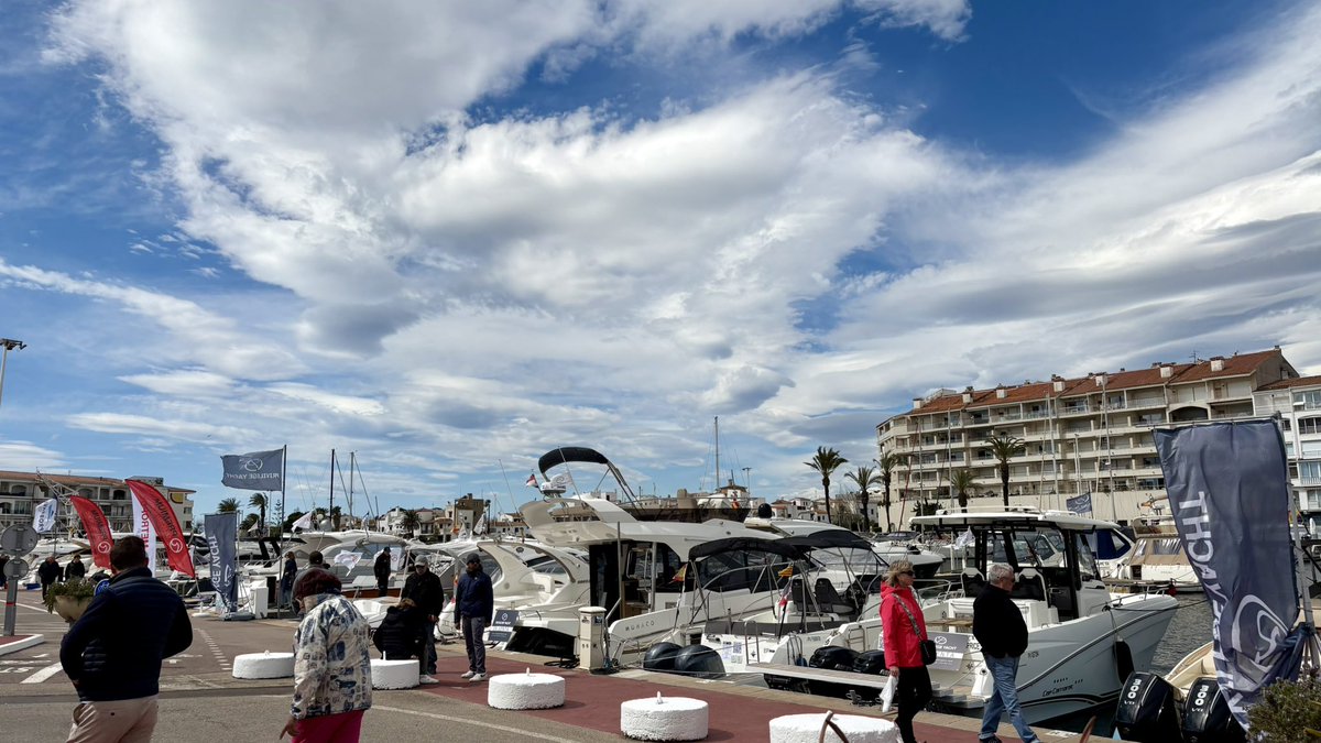 portscostabrava's tweet image. S’inaugura la 36a edició de la Fira del Vaixell d’Ocasió a Marina Empuriabrava. 
⚓️🚤⛵️🛥️
#PortsCostaBrava #FiradelVaixell #CostaBrava