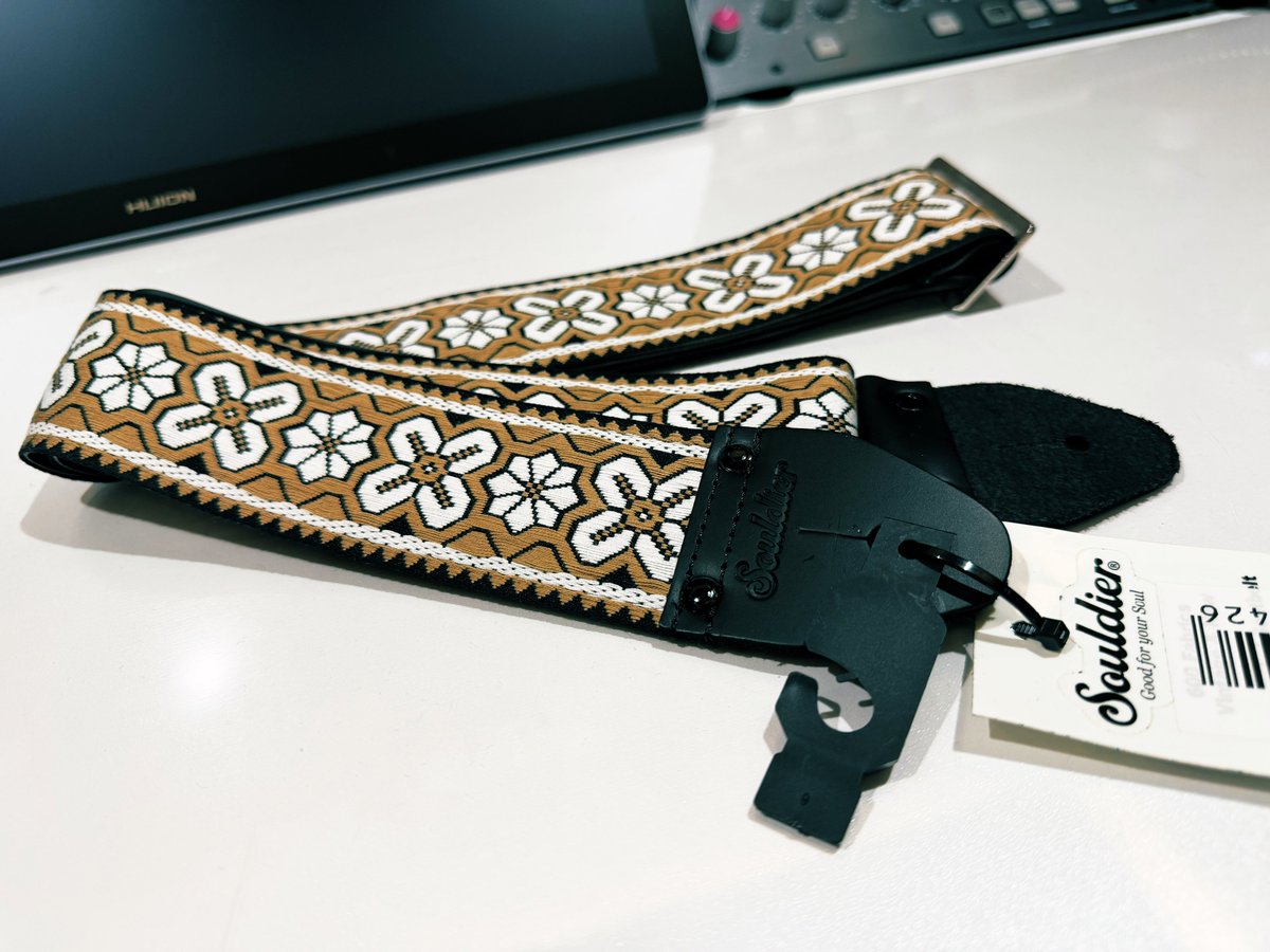 しまう tweet media