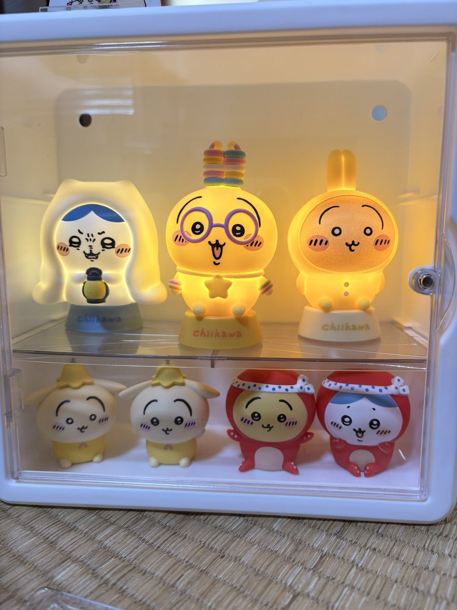 Hsk_yu's tweet photo. 買うだけ買って片付けない系オタクだけど
そろそろ整理しないとやばいってことで頑張った
姉に｢(うさぎばっかり詰まってて)キモい｣って言われた
うさぎ推しなんだから仕方ないだろ

まだ全部じゃないからまた気が向いたらやる https://t.co/w52UDEQu1k
