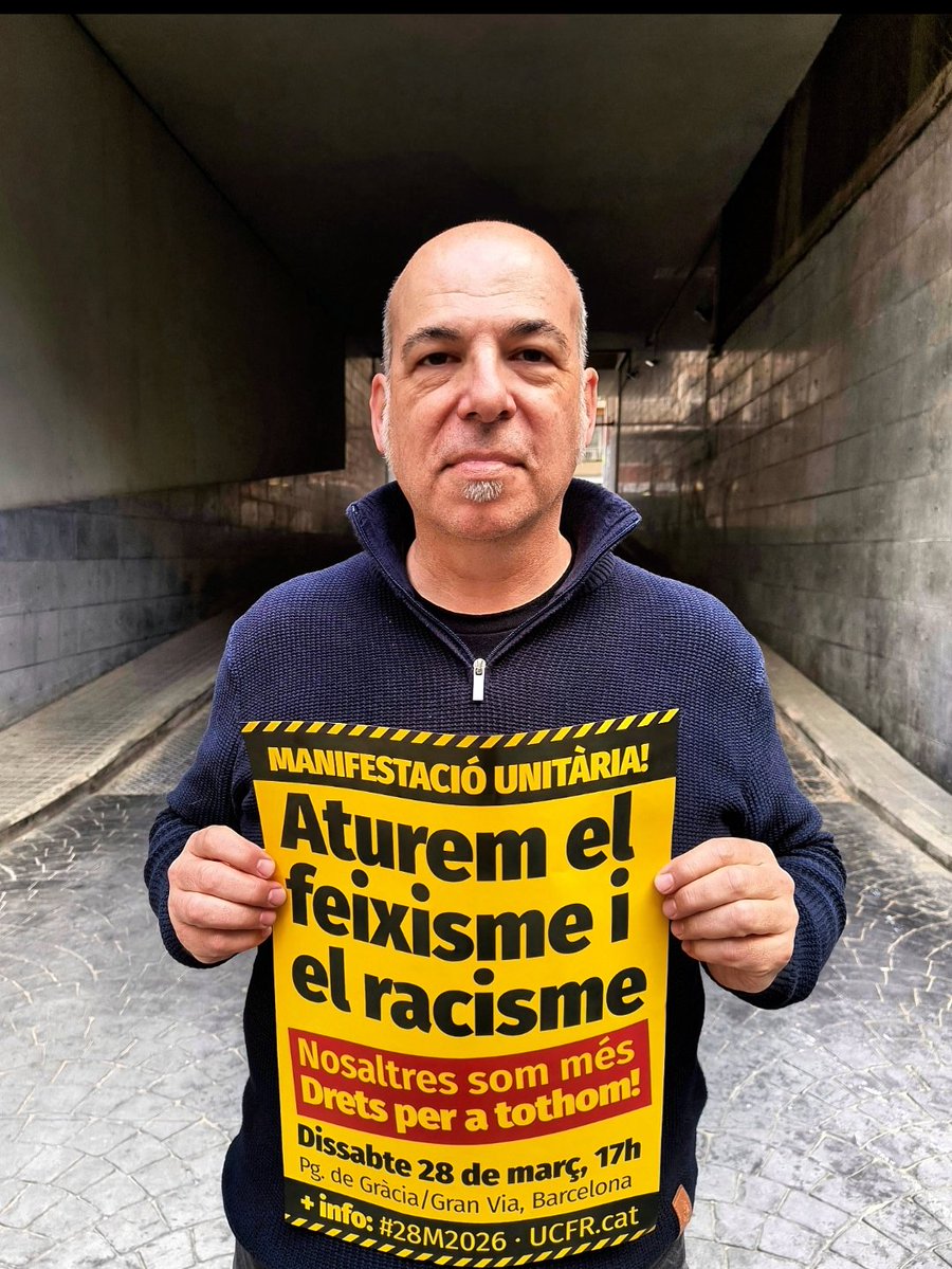 Un català dempeus tweet media