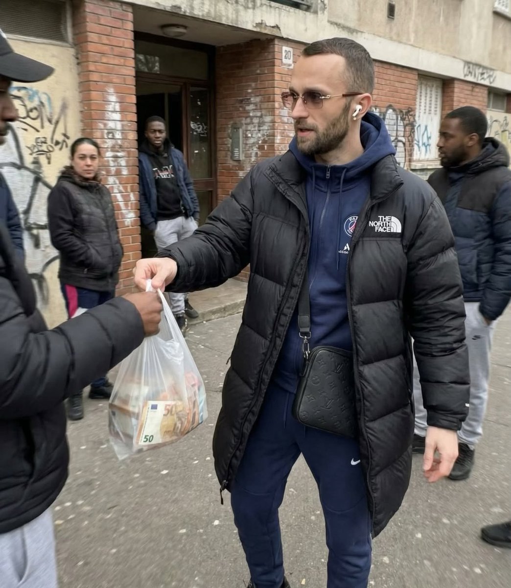 Youtube Replay tweet media