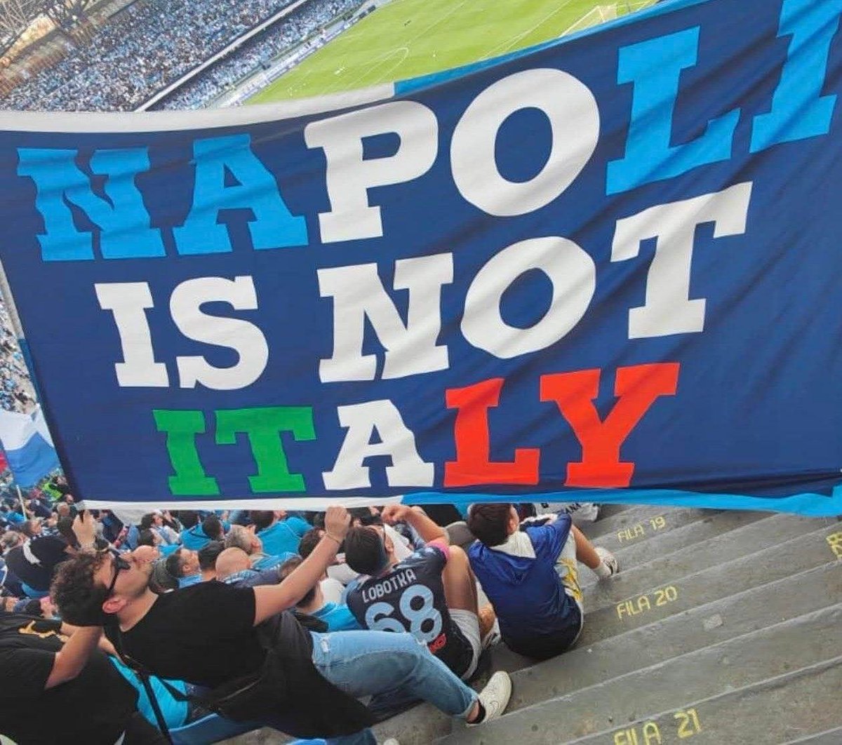 Antifa_Ultras tweet media