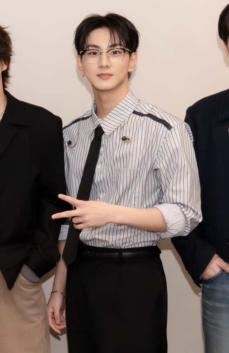 󠀩 ◡̈ tweet media