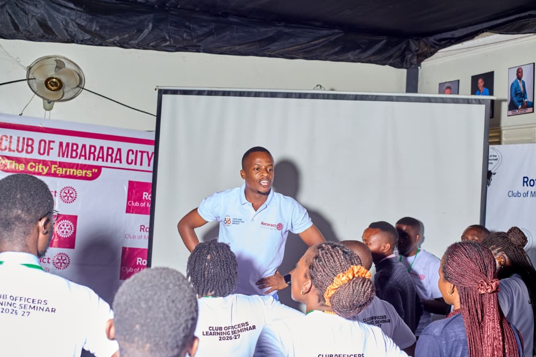 Rotaract District 9214 tweet media