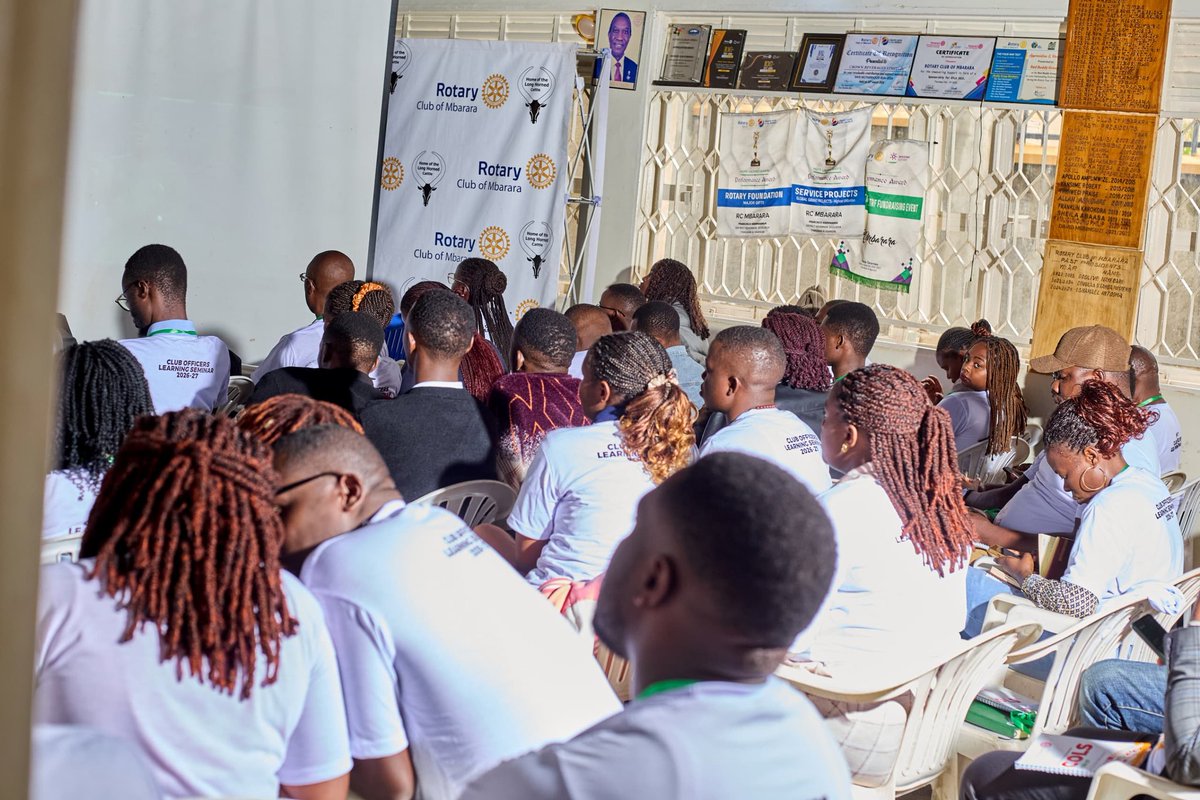 Rotaract District 9214 tweet media