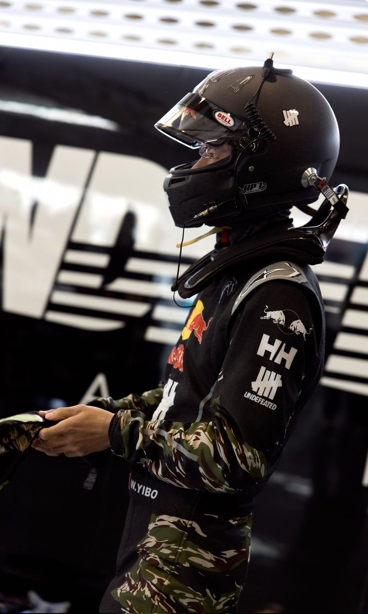 YIBO85: The Archives 🐍 tweet media