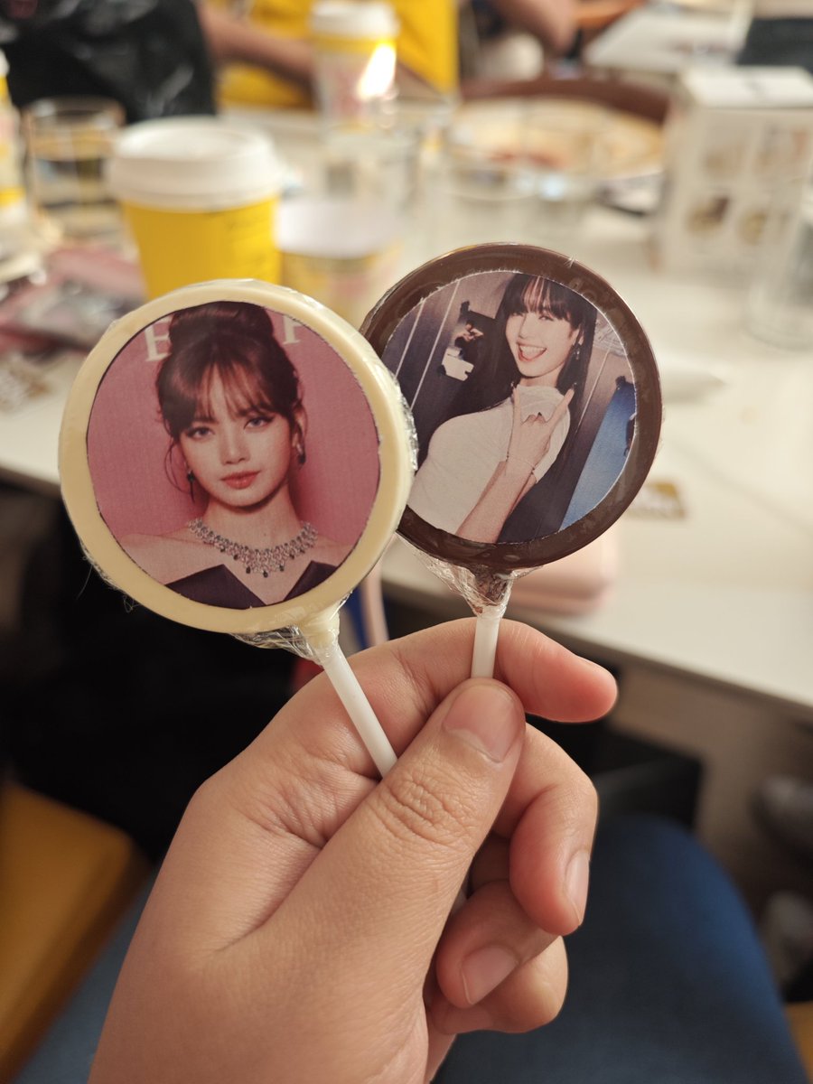 🌸 carlaangelica 🌸 tweet media