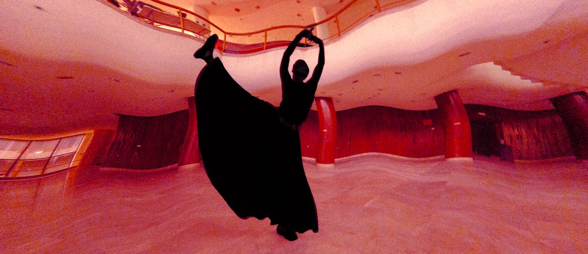 Young Maxwell tweet media