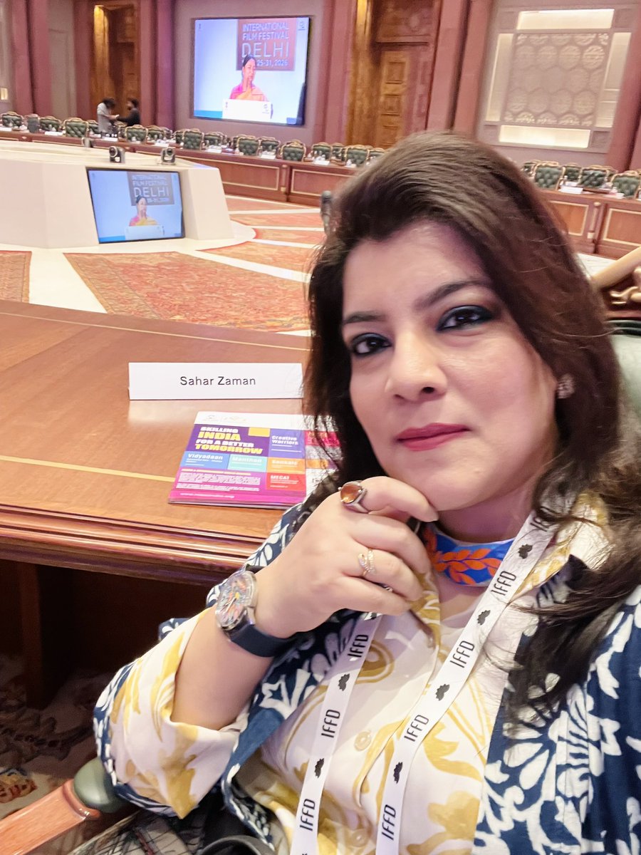 saharzaman's tweet photo. We discussed multiple issues concerning the Orange Economy for Delhi’s Soft Power. Huge congratulations to the Delhi Govt’s Ministry of Culture for this milestone festival and future outlook. Thank you all 🙏🙏
#creative #OrangeEconomy #HunarTV #SoftPower #SaharZaman https://t.co/2RuGTrhbAB