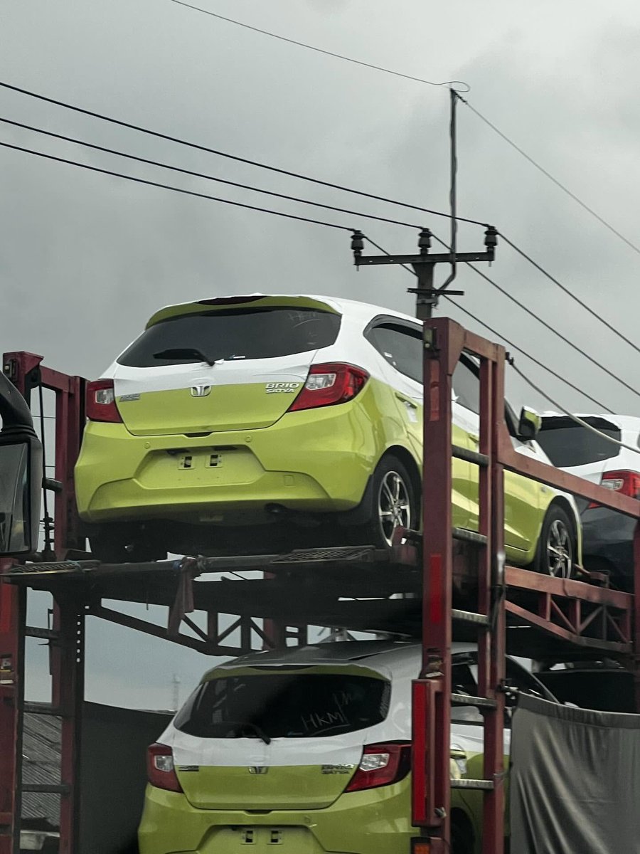 𝐒𝐚𝐢𝐧𝐭𝐋𝐮𝐱 tweet media