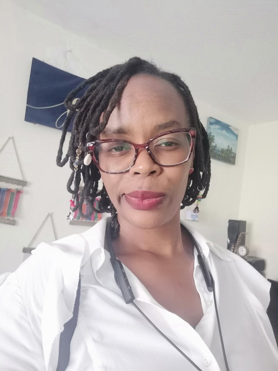 SyokauBeatrice's tweet photo. Petition to have events on Kangundo rd, Jogoo rd, Mombasa rd...other roads that don't lead to Kile, Lavington, Westlands, RUEFA grounds...we want to sip &amp; paint, arrange flowers, sing along to acoustic music, make candles...#Nairobievents #Nairobi #weekendevents #Saturday https://t.co/WE0eSLR9eS