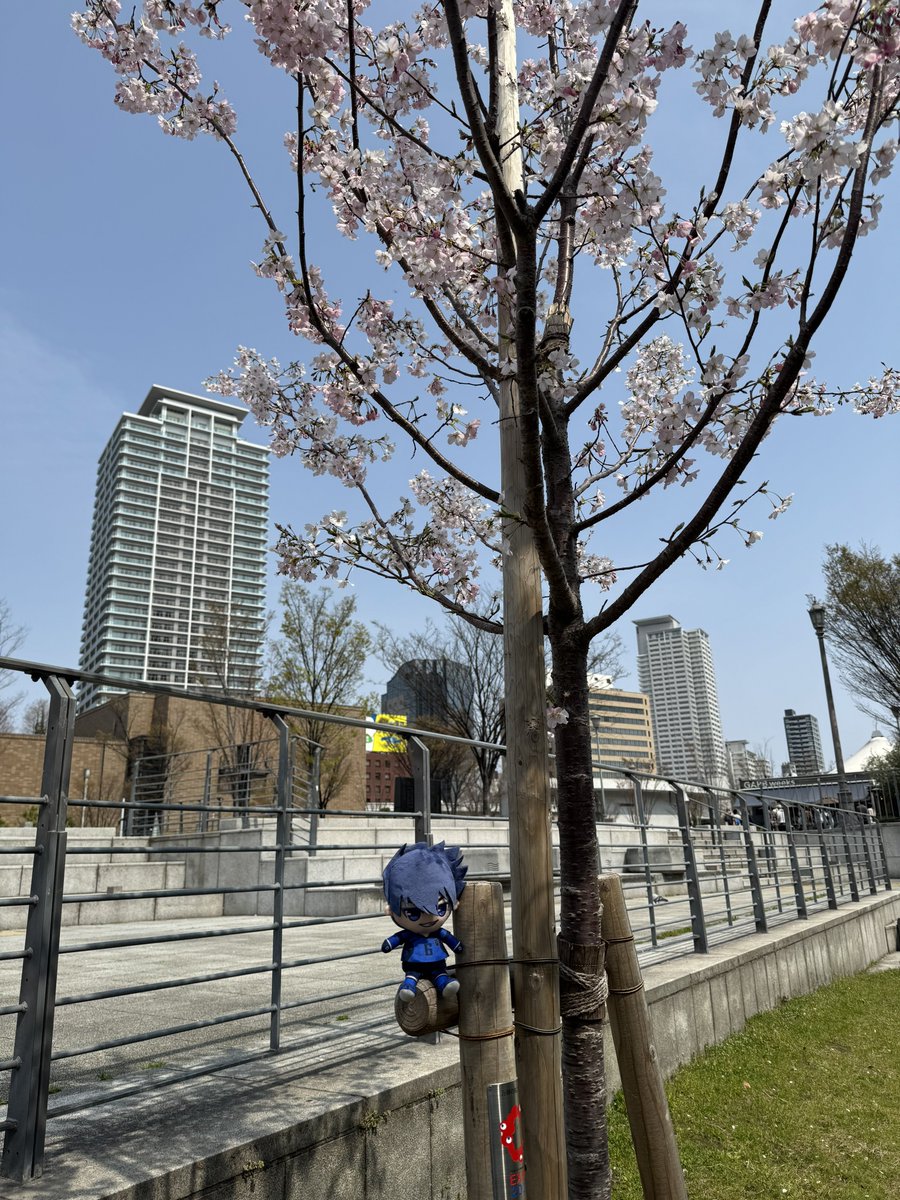 tomar_take's tweet photo. 意馬氏あっきー氏とファ。のプチ聖地巡礼🍽️
ファミレスとカラオケどっちも行きました🚶‍♂️

カラオケ懐かしソングいっぱいで楽しかった
（歌ってなくてごめんなさい……！）

☑︎うまだっち
☑︎あなたが思うより健康です
☑︎今日何食べた？好きな本は？遊びに行くならどこに行くの？ https://t.co/Jf721z5gQ0