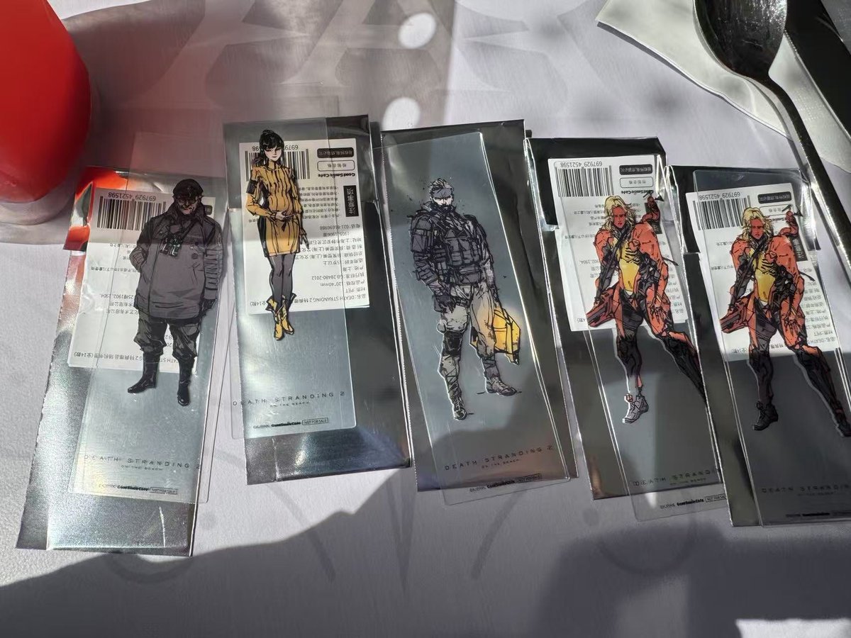 说实话，，我严重怀疑绿叶虫带资进组：！！！！！！