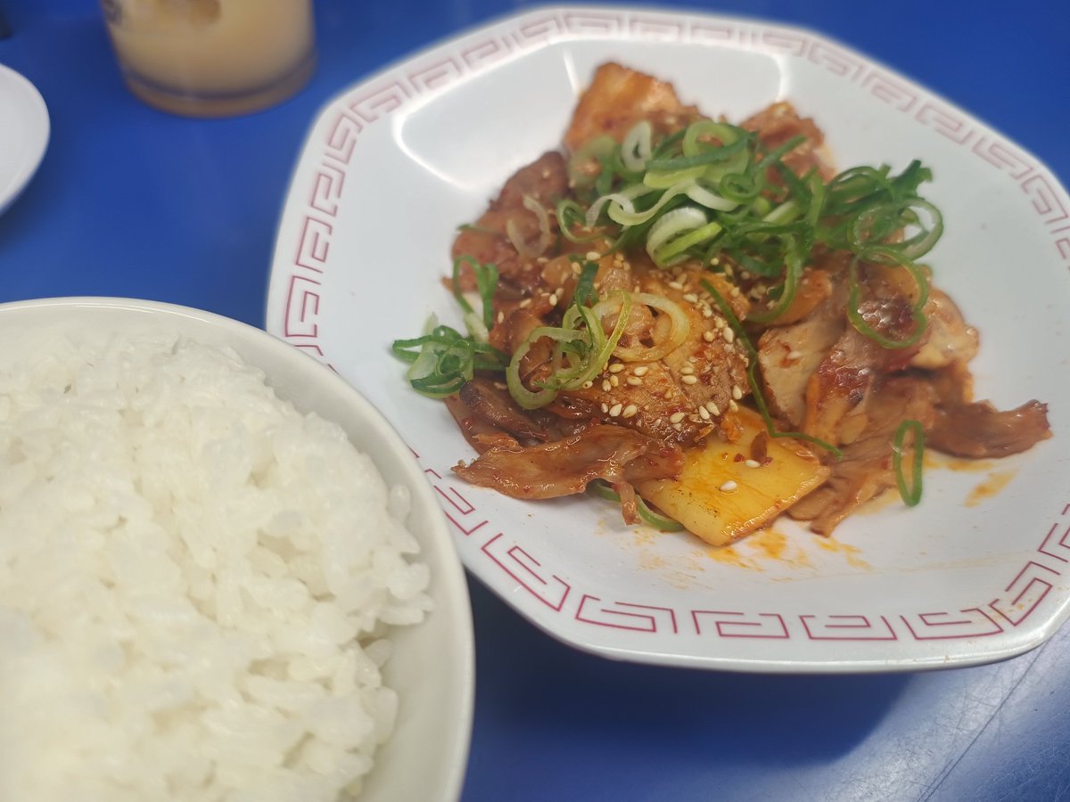 キャメル__ 🐪🚬🎸 tweet media