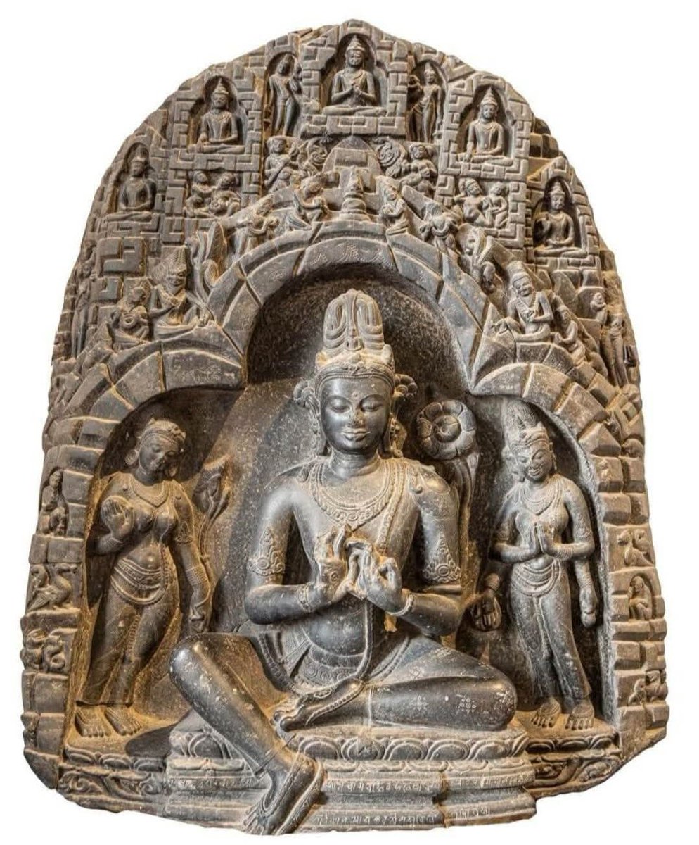 शीर्षक: अवलोकितेश्वर
समय: ग्यारहवीं शताब्दी

संस्कृति: पाल शैली
माध्यम: पत्थर

प्राप्त स्थान: "कुर्किहार" बिहार
वर्तमान स्थान: भारतीय संग्रहालय कोलकाता