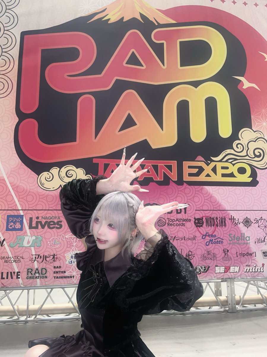 四宮あず【XINXIN】 tweet media