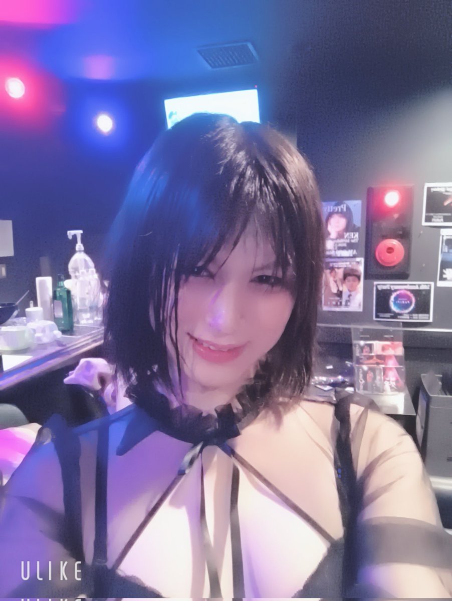 あかり tweet media