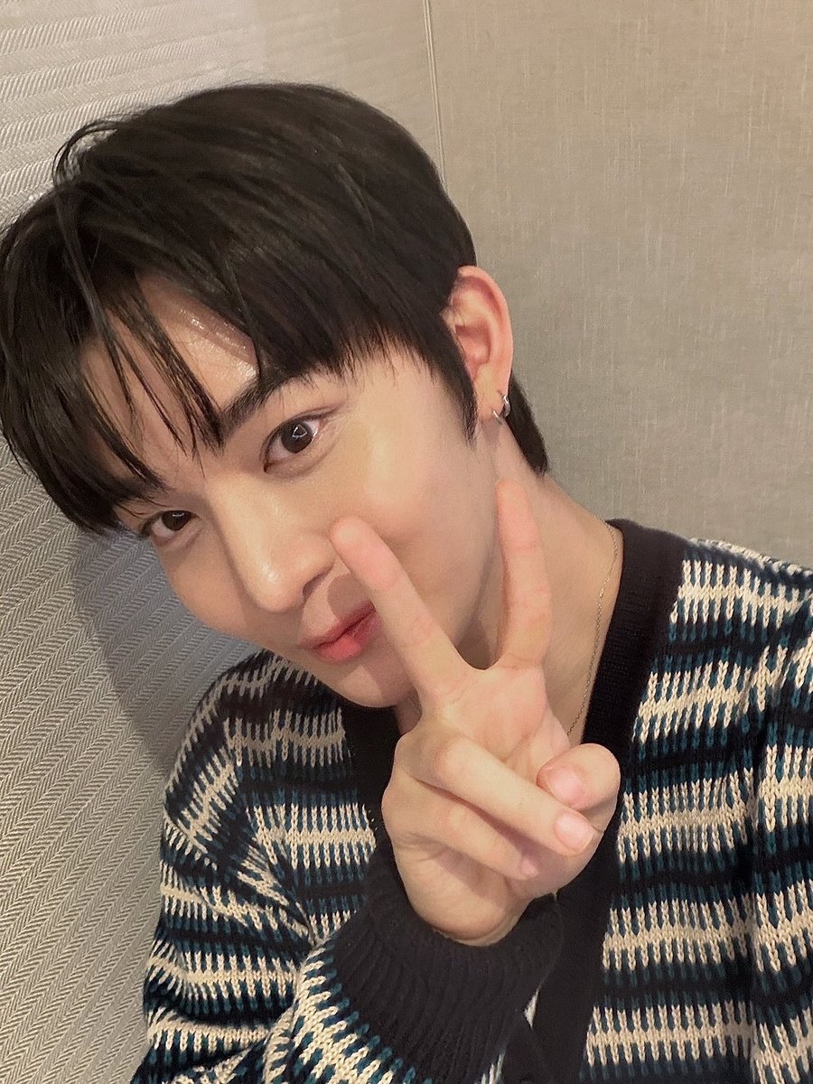 배진영 (BAE JIN YOUNG) tweet media