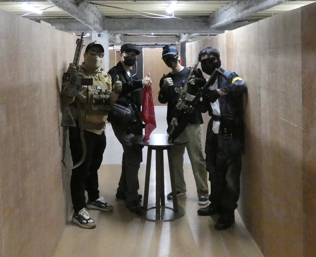 Lock0N0729's tweet photo. 約1年ぶり💦
ようやく＃HexeraAirsoft 様に行けました‼️
レイアウトもがらりと変わり、また更に楽しませていただきました✨
スタッフの皆様いつも楽しい設営ありがとうございました‼️
一緒にゲームをしてくれた皆様もありがとうございました‼️楽しかった🎵
#HEXERA ＃サバゲー ＃サバイバルゲーム https://t.co/OhfwasAyhg