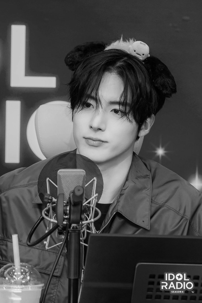 Gandaru. tweet media