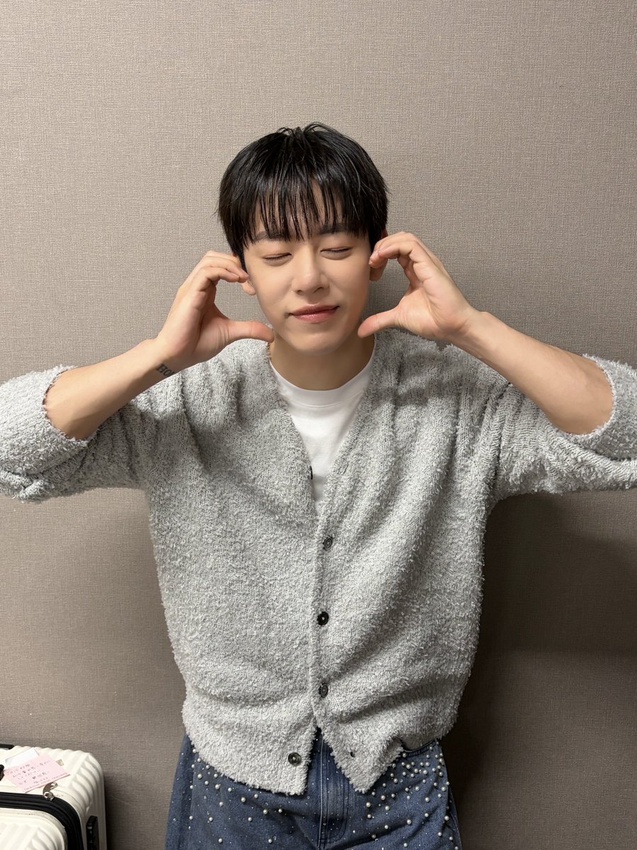 2026 JUNG DAE HYUN FANMEETING
<BLOOMING> in OSAKA DAY 1

오사카 데이비💚
お疲れ様でした ! 🌸

#정대현 #JUNGDAEHYUN
#郑大贤 #チョンデヒョン
#BLOOMING