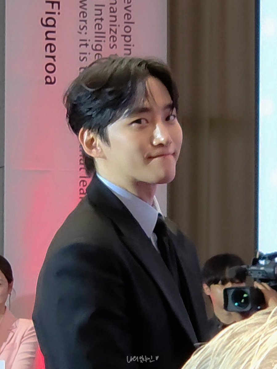 잊샤인 tweet media