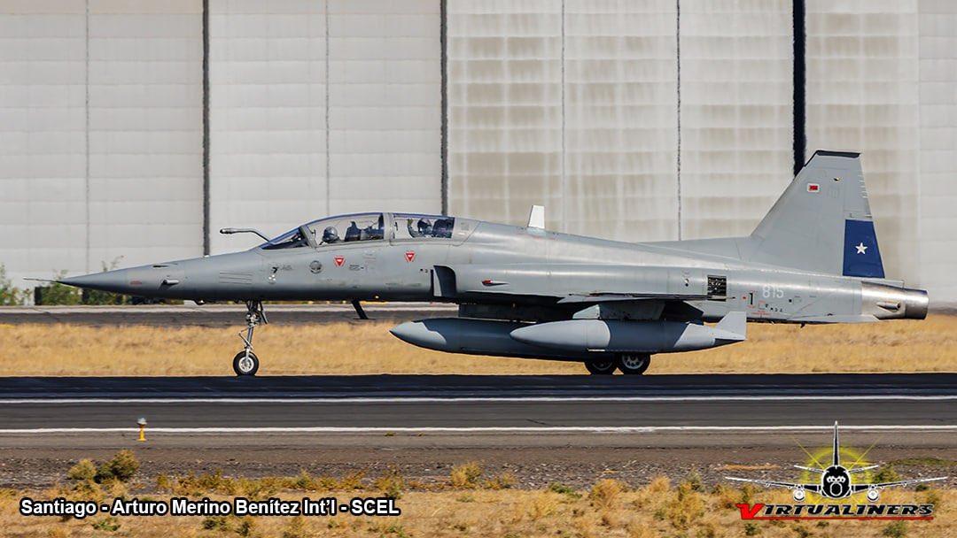 Northrop F-5F #Tiger III dual, de la Fuerza Aérea de Chile en carrera de despegue pista 17L [Aniversario #FACh]

Santiago/Arturo Merino Benítez [#SCL/#SCEL] 🇨🇱

#AvGeek  #virtualiners #spotting #aviationlovers #aviationgeek #Northrop #aviationphotography #planespotting