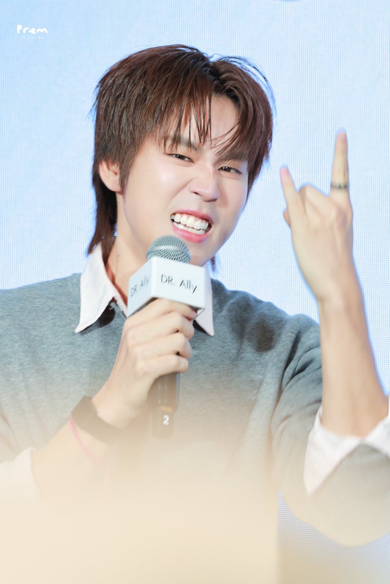 𝐩𝐫𝐞𝐦_𝐢𝐧_𝐟𝐫𝐚𝐦𝐞 tweet media