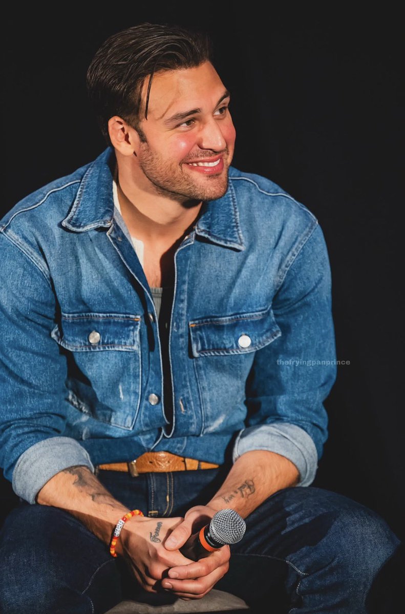 Ryan & Oliver Daily tweet media