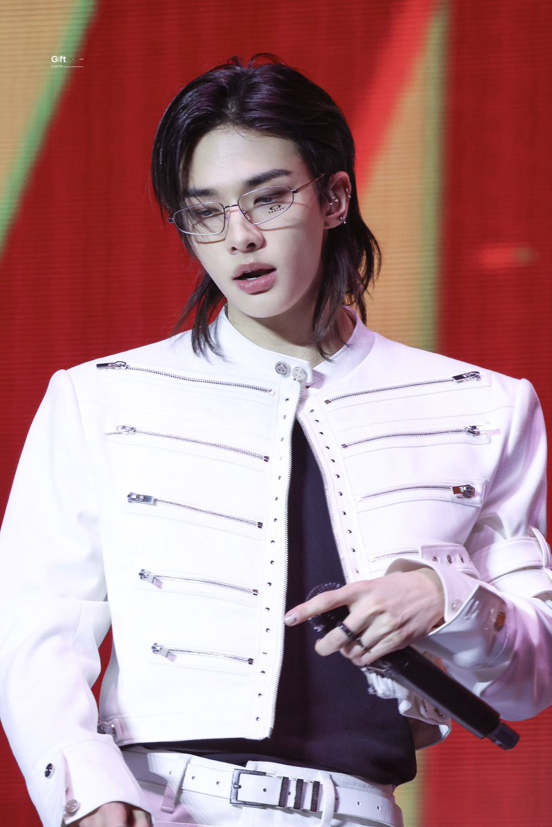 260328

#현진 #Hyunjin