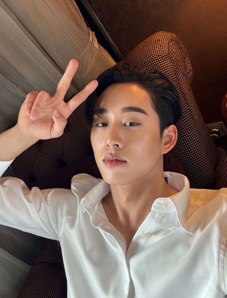 USE ' HEY / ✉️ ' - ENGLISH ONLY tweet media