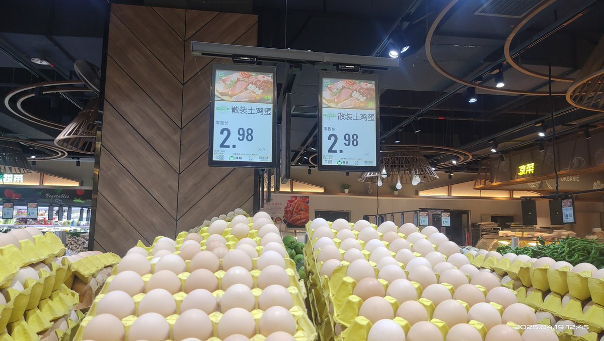 Paur József tweet media