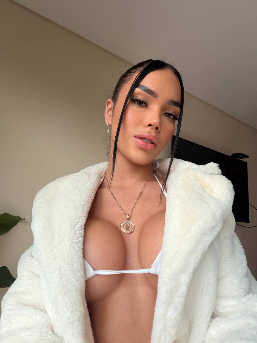 Luciana 🏳️‍⚧️ (TOP 0.05%) tweet media