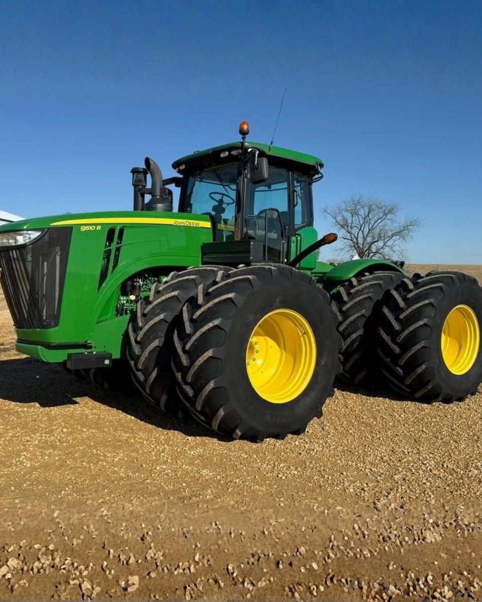 TractorHouse tweet media