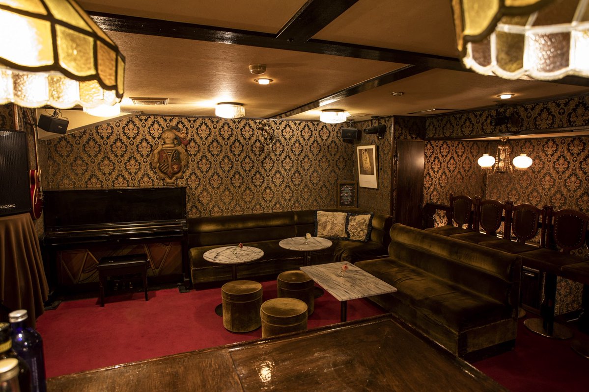 新宿カールモール|70年代のクラシカルな内装の撮影スタジオ tweet media