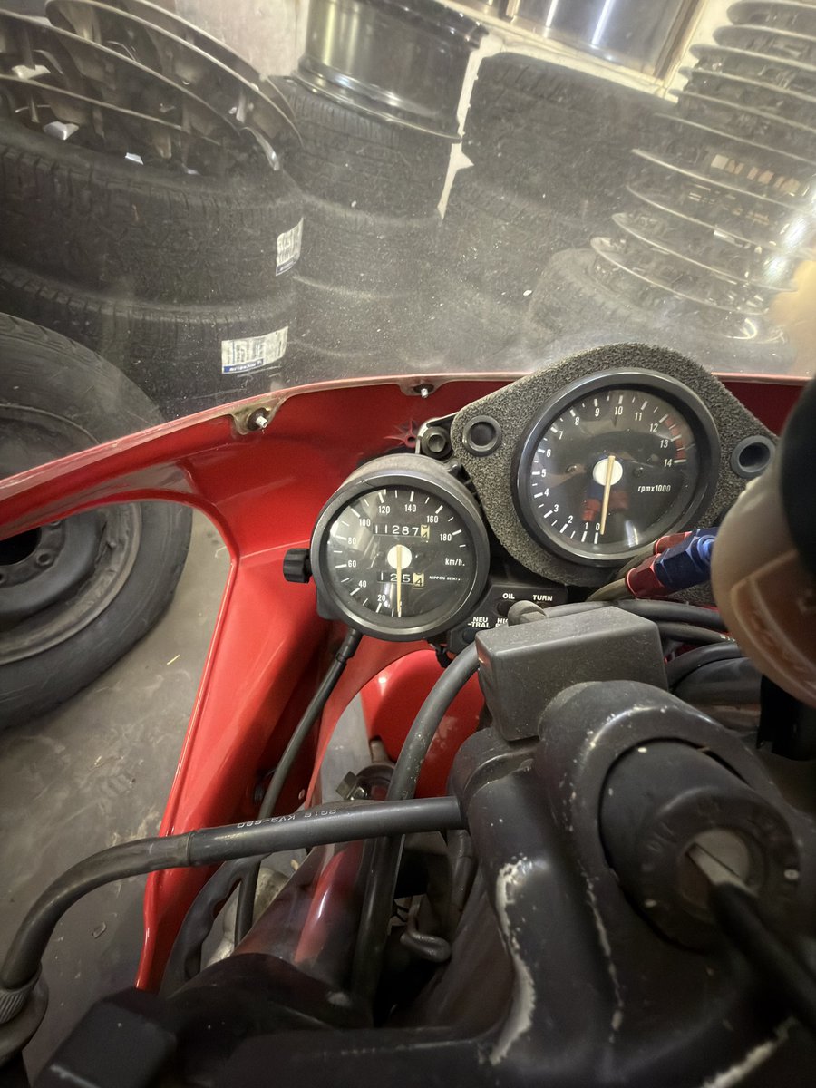 nari___haru's tweet photo. NSR250 se. Mc21. 欲しい人いたらDMお願いします。

実働で調子いいです。
カウルもちゃんとあります。

150万以上は欲しいです。 https://t.co/hFV6mg1P0B