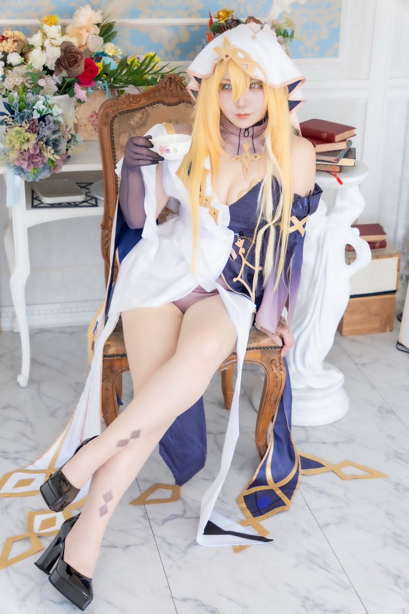 𓆓𓍯𓇋 tweet media