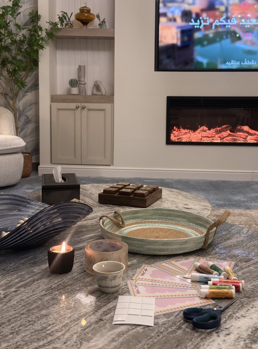 𝑭𝒍𝒐𝒓𝒂 tweet media